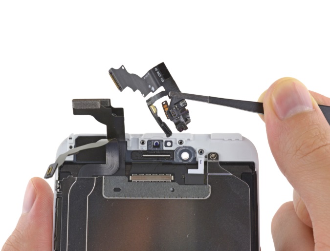 iPhone%206%20Plus%20Front%20Facing%20Camera%20and%20Sensor%20Assembly%20Replacement.jpg